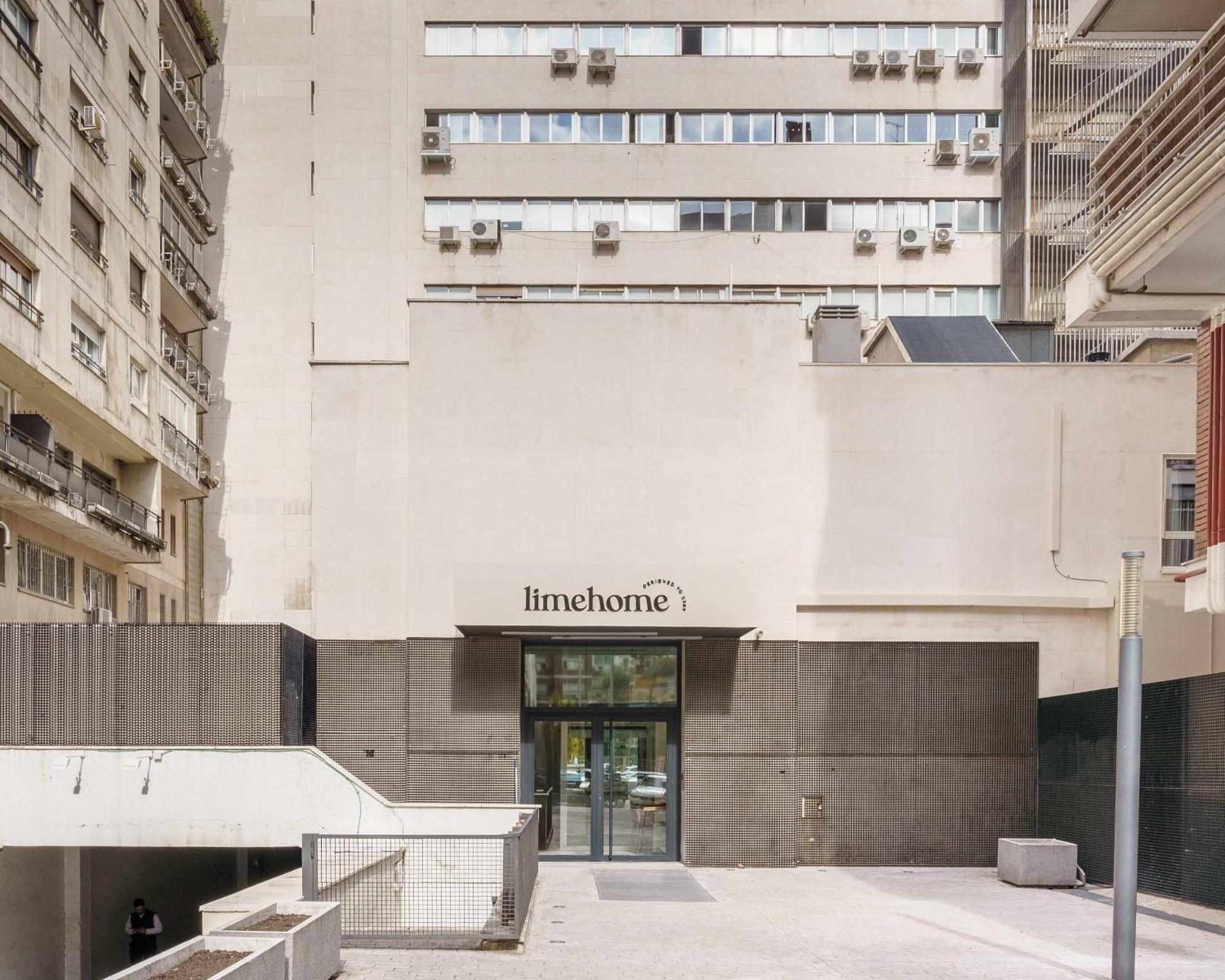 Limehome Madrid Calle De Juan Hurtado De Mendoza Kültér fotó