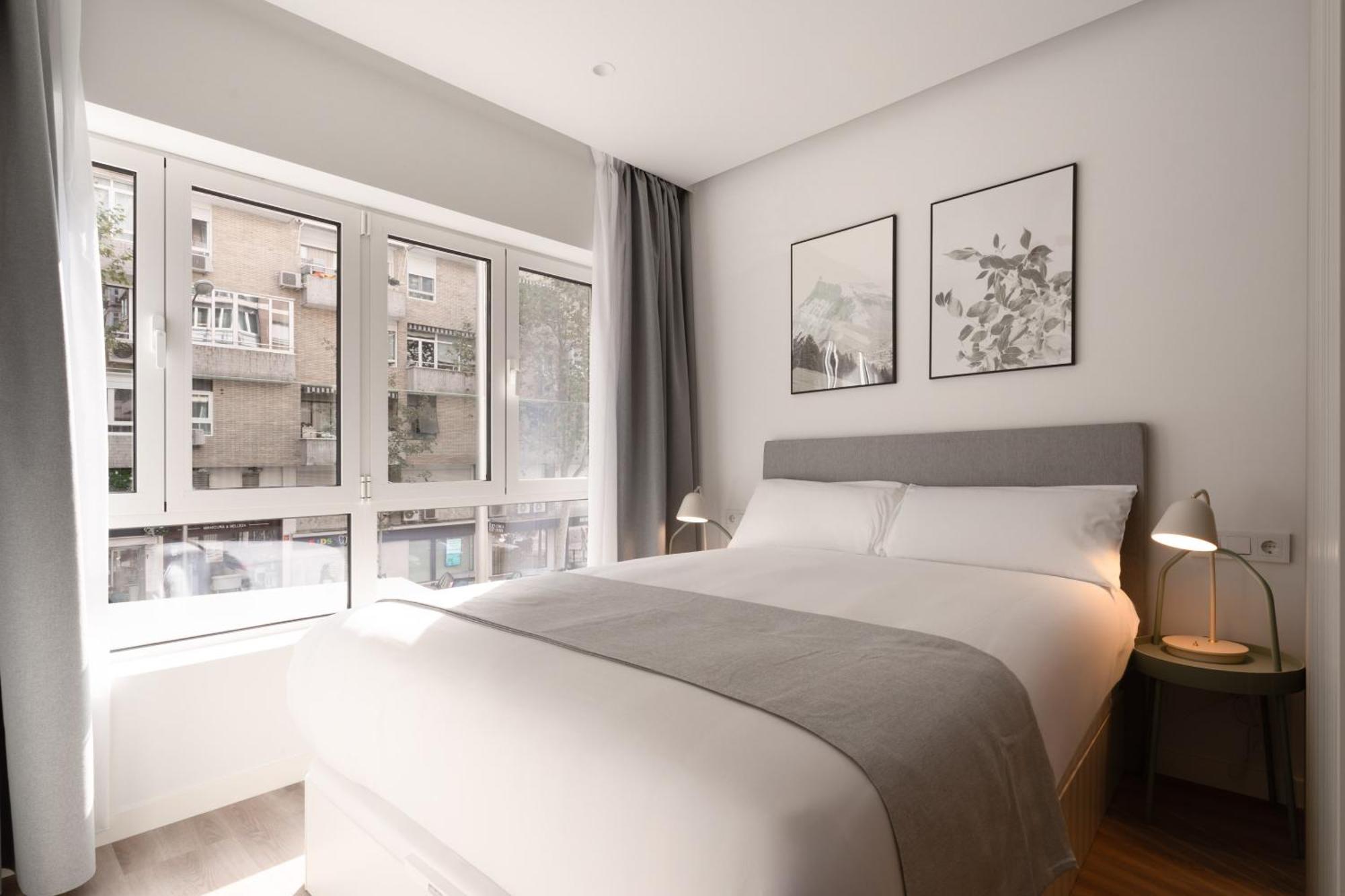 Limehome Madrid Calle De Juan Hurtado De Mendoza Kültér fotó
