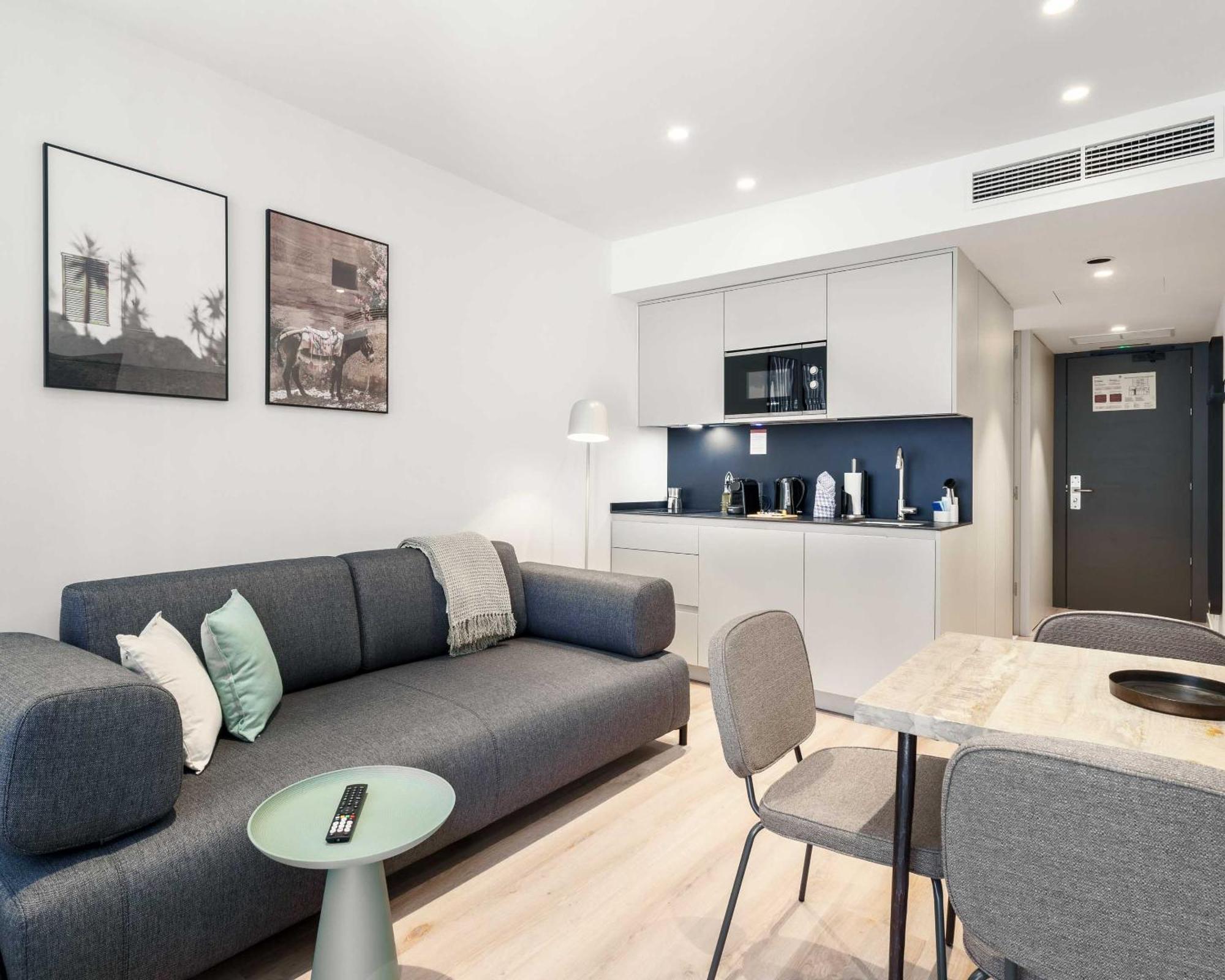 Limehome Madrid Calle De Juan Hurtado De Mendoza Kültér fotó