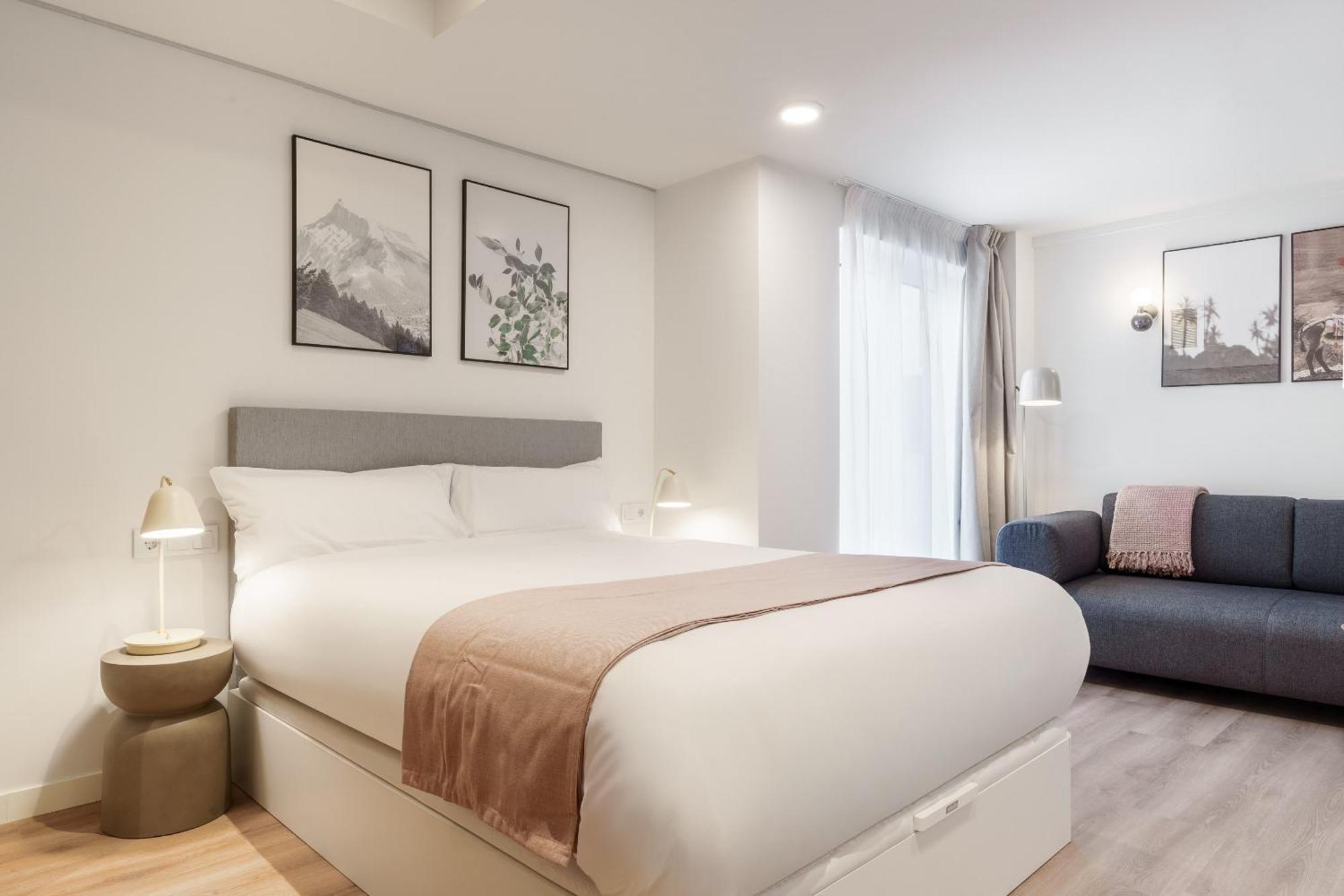 Limehome Madrid Calle De Juan Hurtado De Mendoza Kültér fotó