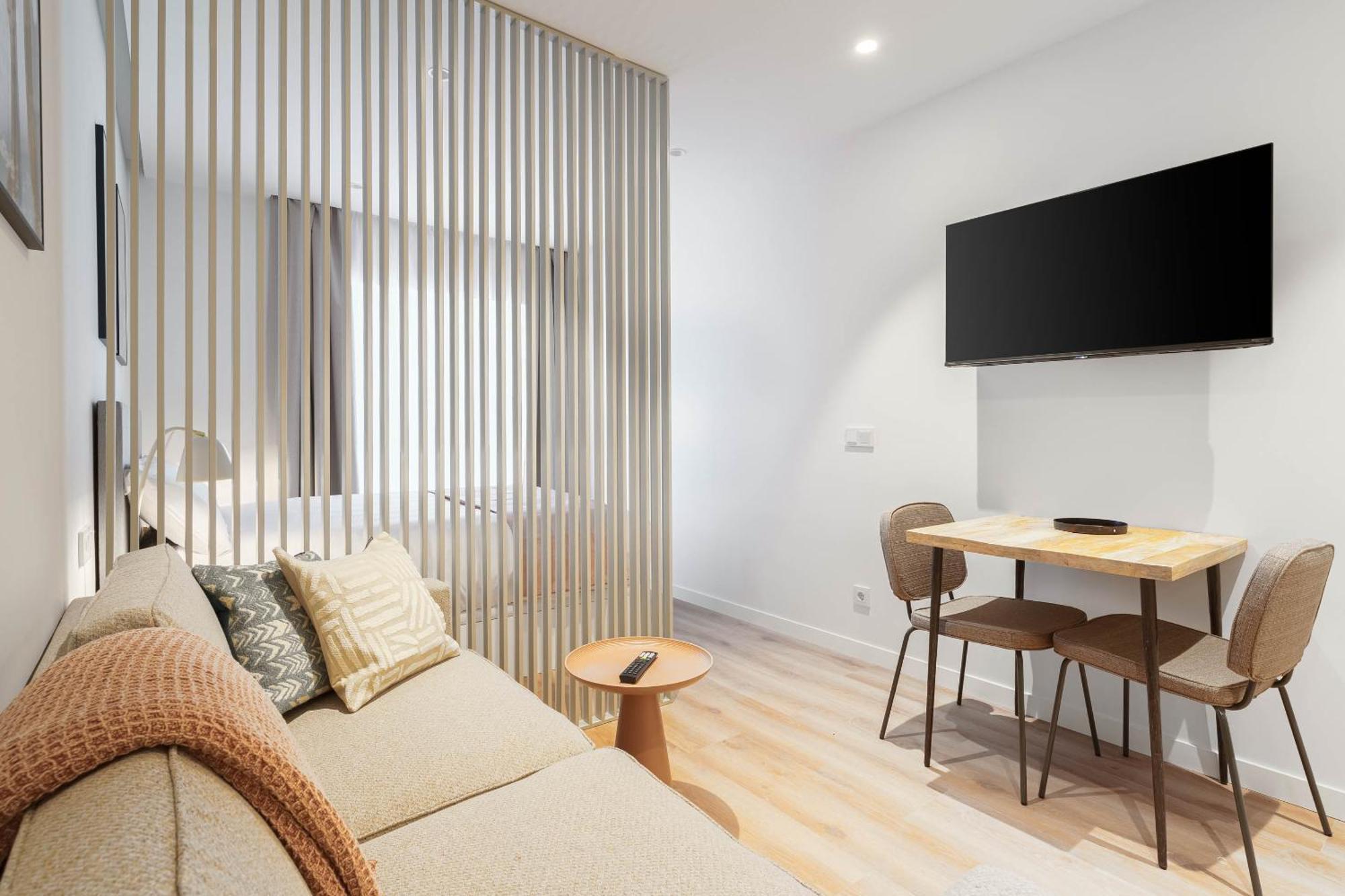 Limehome Madrid Calle De Juan Hurtado De Mendoza Kültér fotó