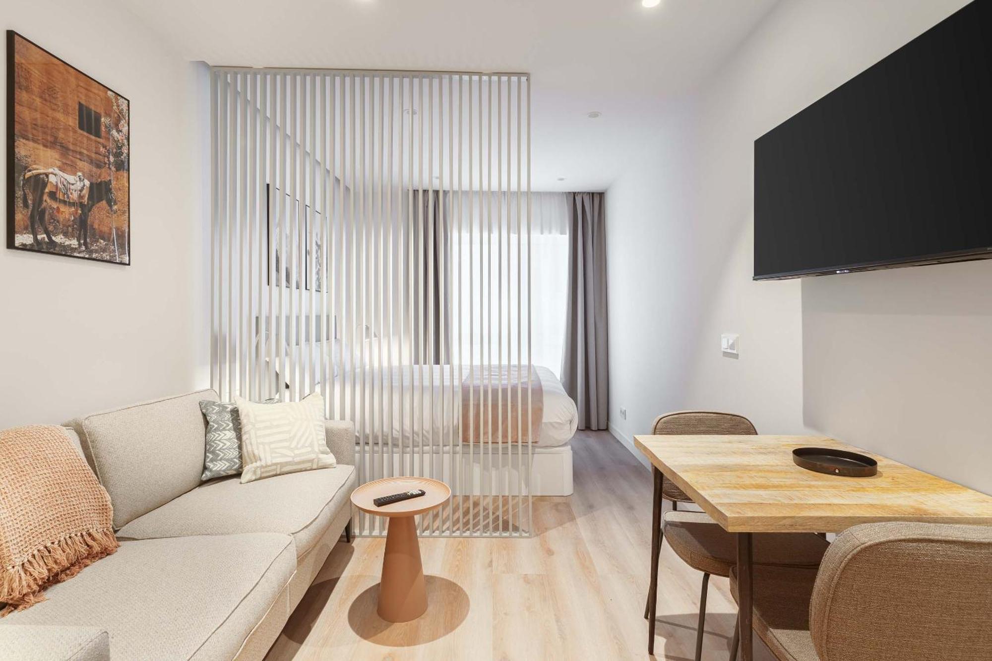 Limehome Madrid Calle De Juan Hurtado De Mendoza Kültér fotó