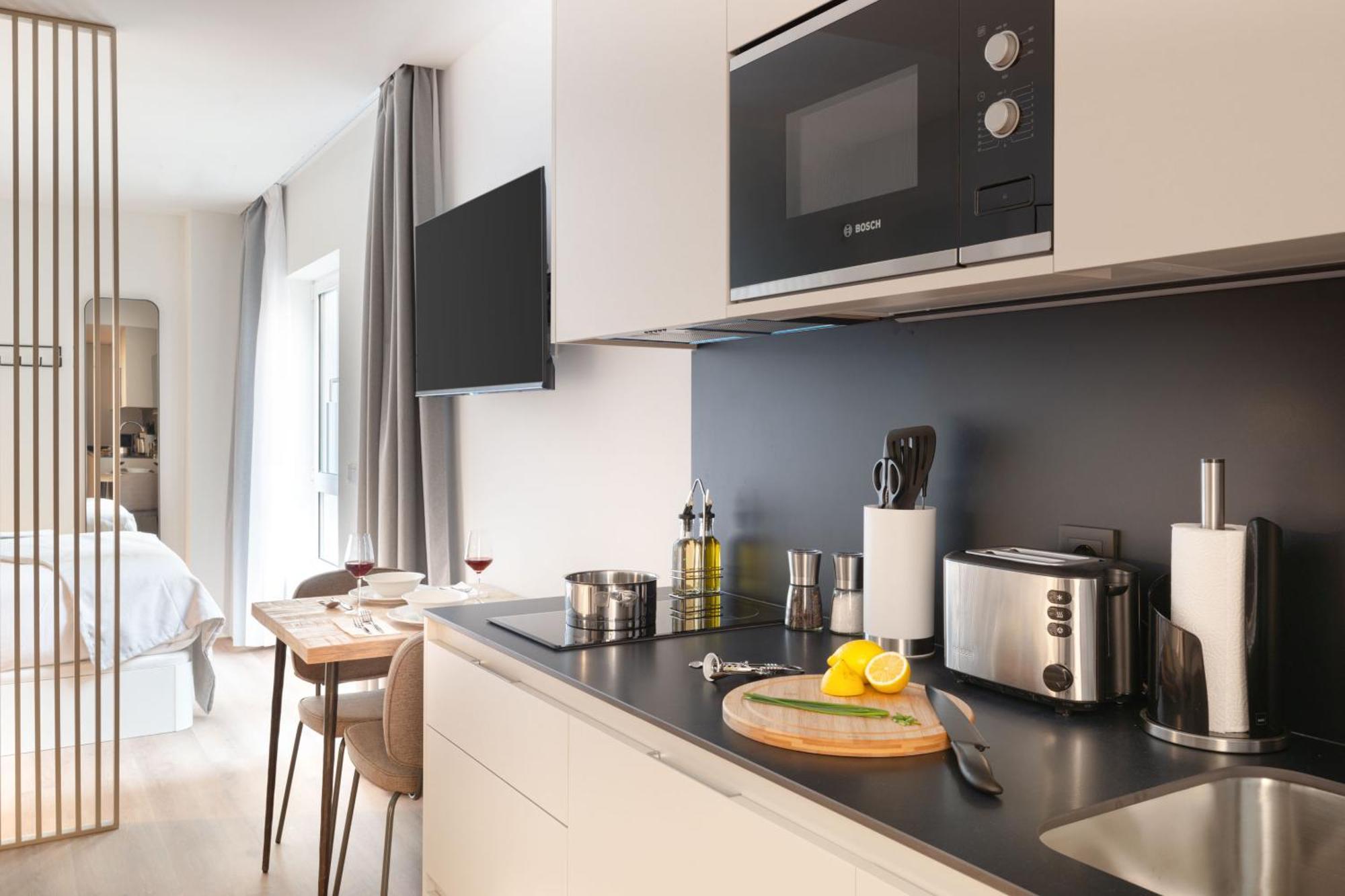 Limehome Madrid Calle De Juan Hurtado De Mendoza Kültér fotó